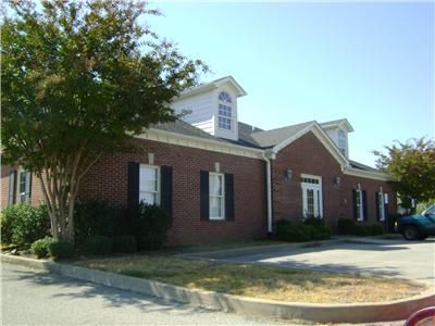 8245 Cordova Rd, Cordova, TN 38016